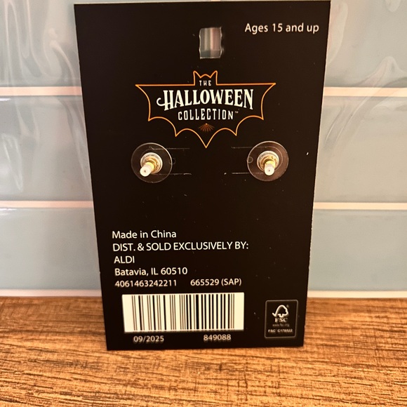 The Halloween Collection Ghost Earrings with Pink Bows - Picture 2 of 2